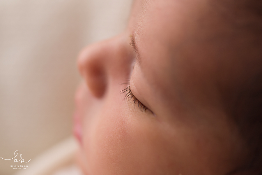 newborn eyelash macro