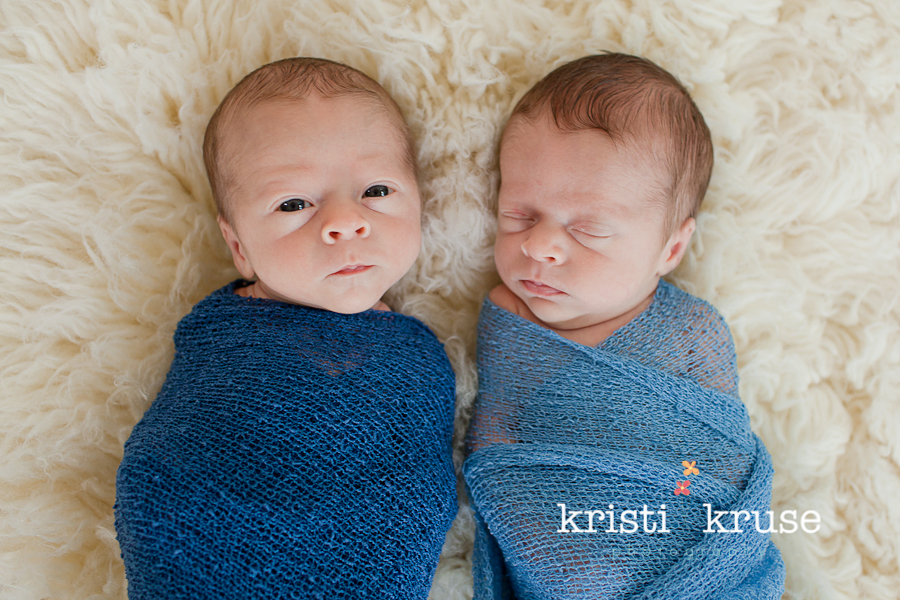 Twins newborn photographeer